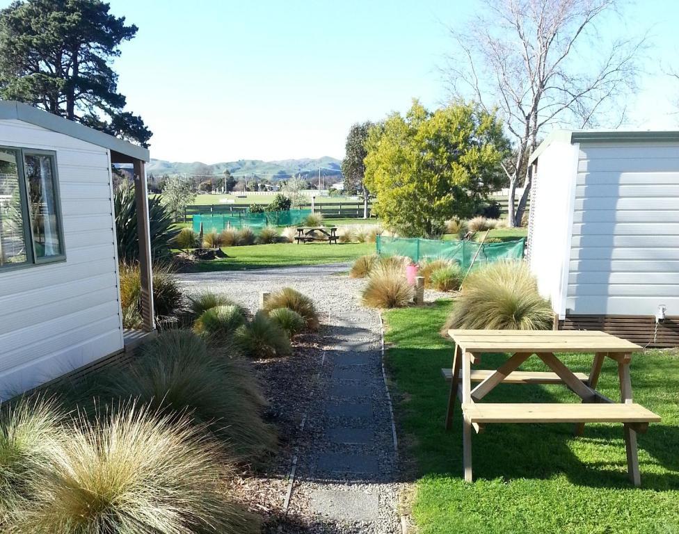Martinborough Top 10 Holiday Park Стая снимка