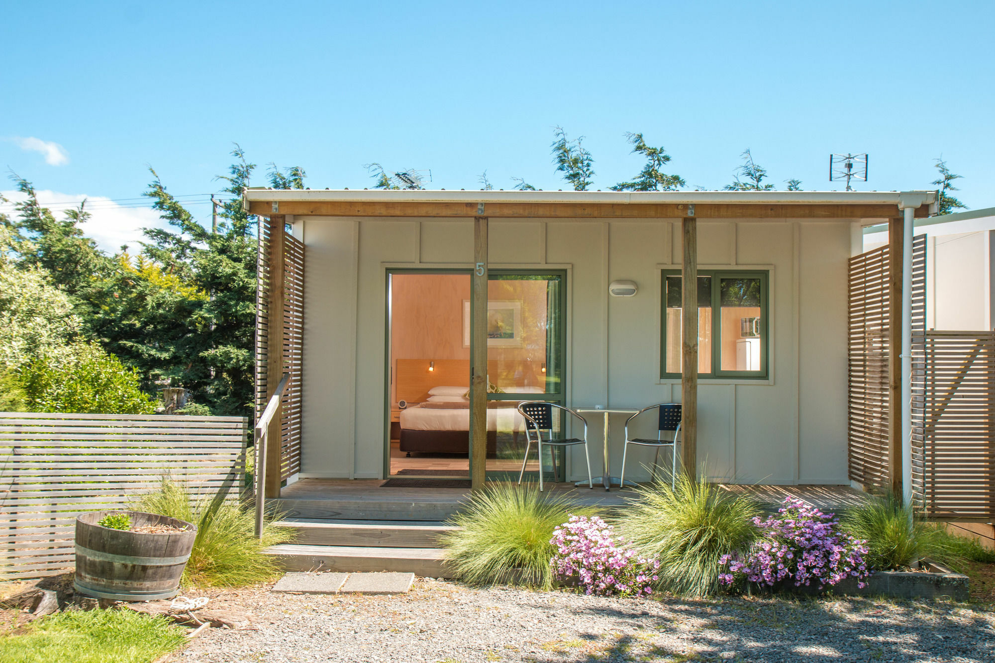 Martinborough Top 10 Holiday Park Екстериор снимка