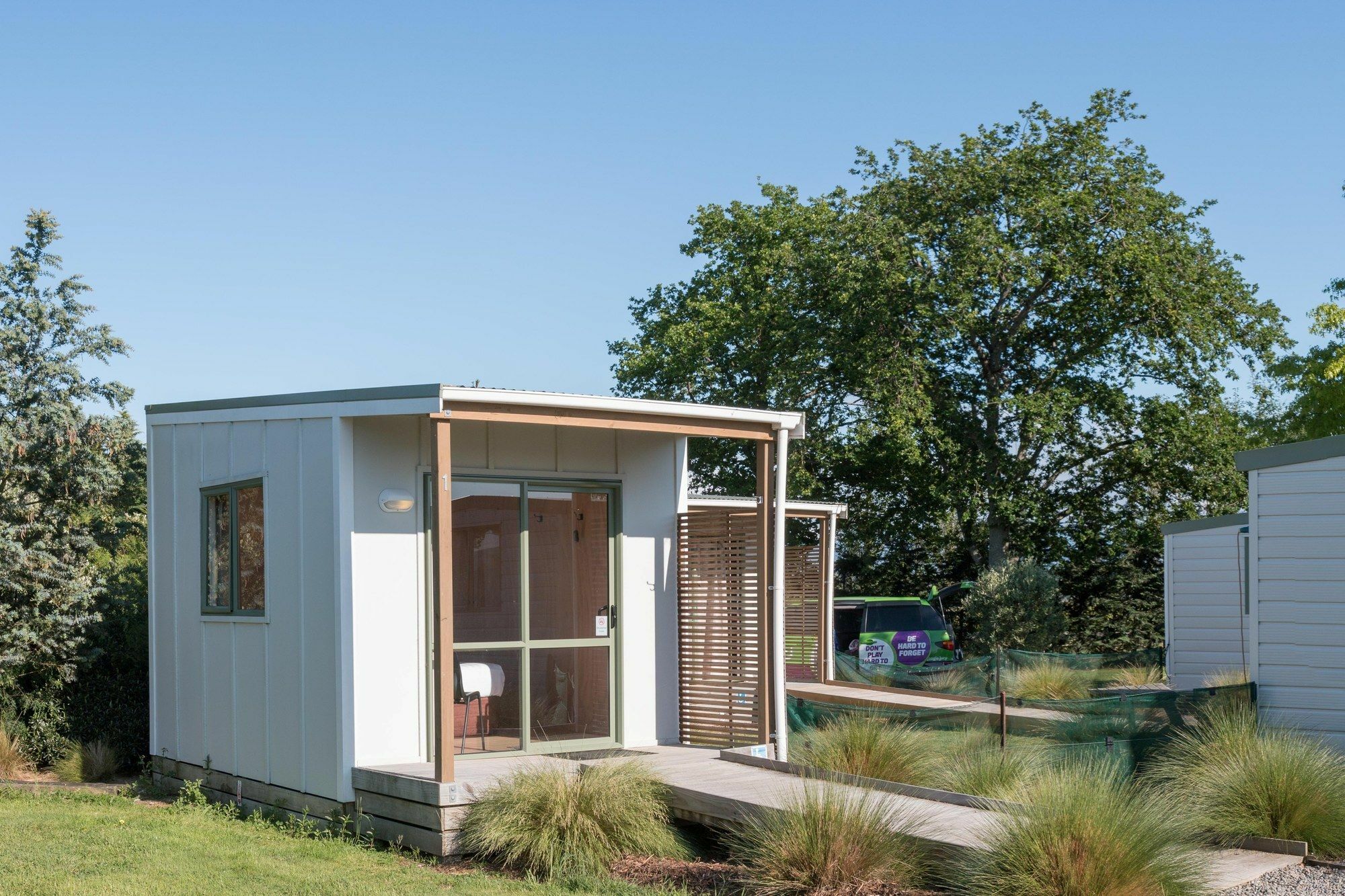 Martinborough Top 10 Holiday Park Екстериор снимка